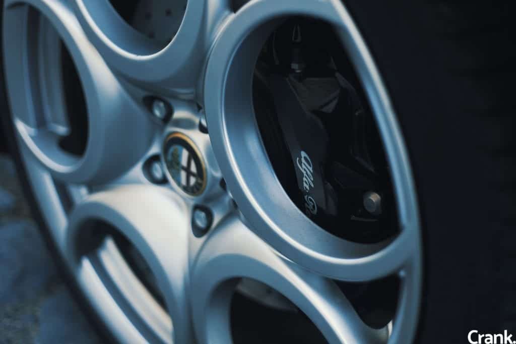 Essai de l'Alfa Romeo 8C