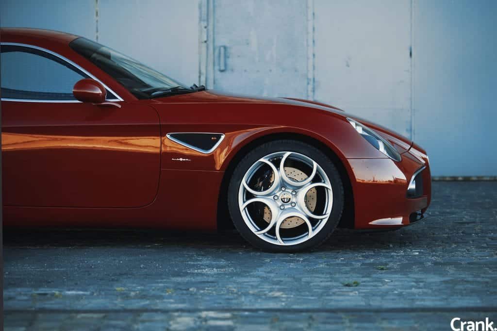 Essai de l'Alfa Romeo 8C