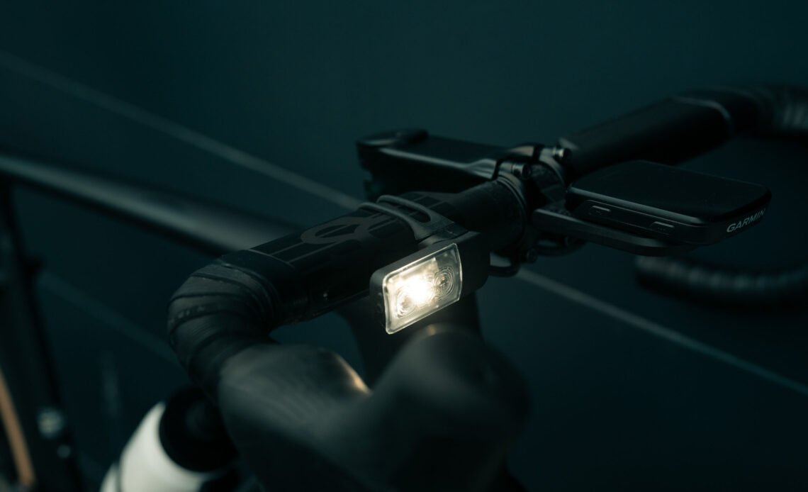 Éclairage Vélo SPECIALIZED Stix Elite 2 Avant - Neuf Sous Blister
